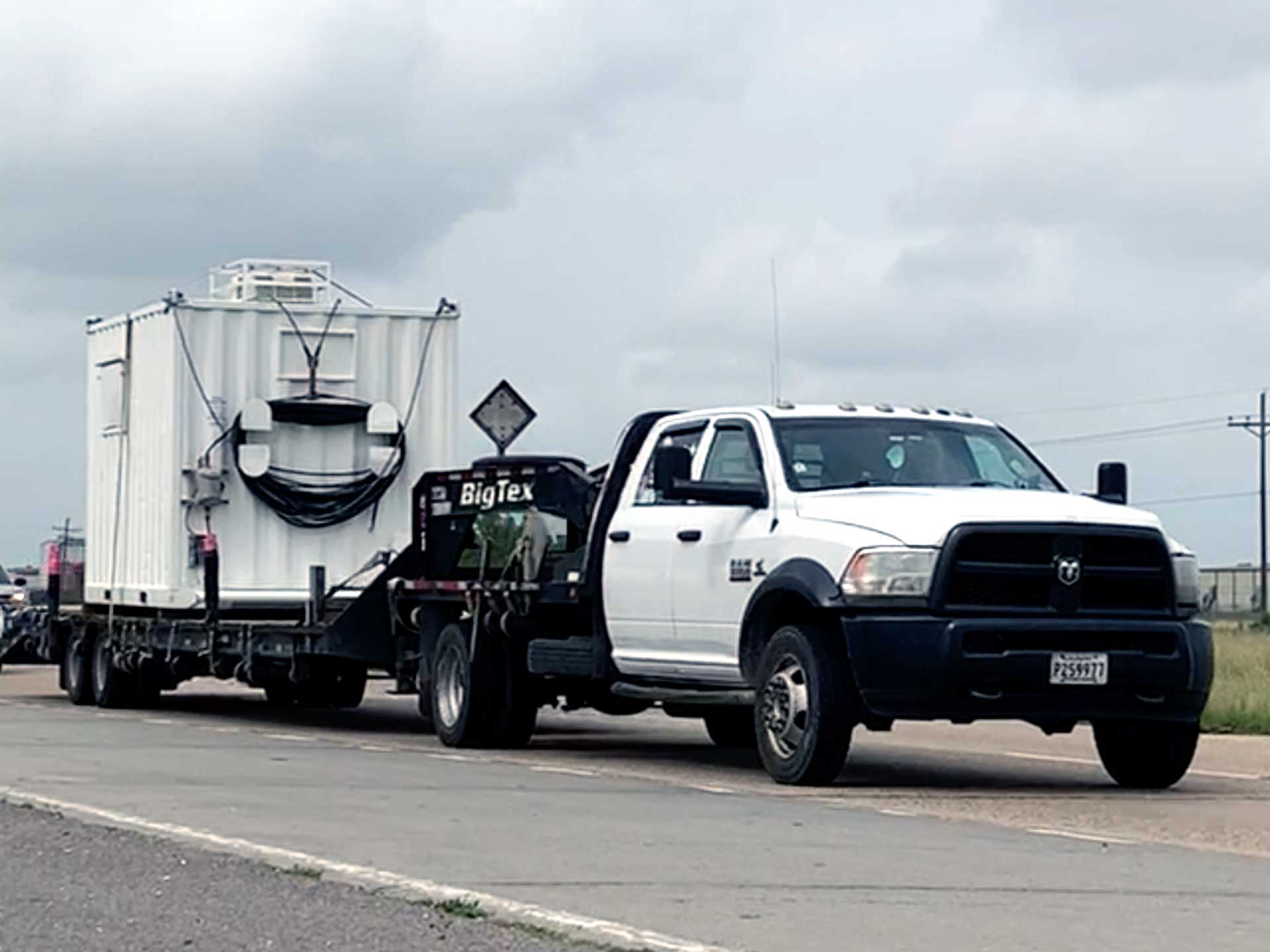 Hotshot Truck for expedited smaller load transportation dispatch services